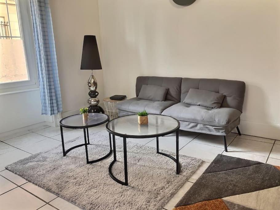 Appartement Elegant Et Confortable Cote Gare Amberieu-en-Bugey Exterior photo