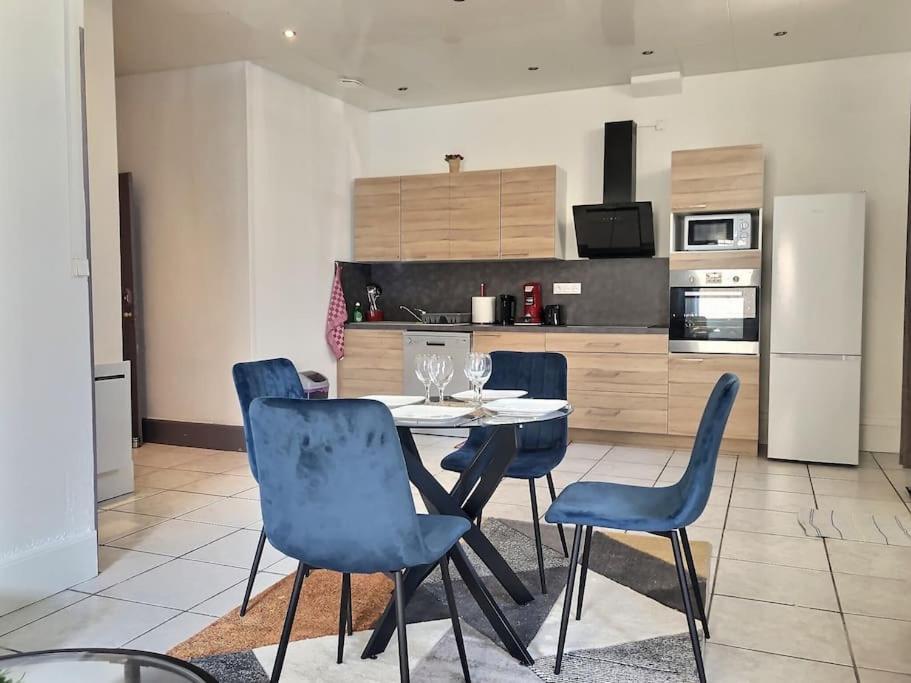 Appartement Elegant Et Confortable Cote Gare Amberieu-en-Bugey Exterior photo